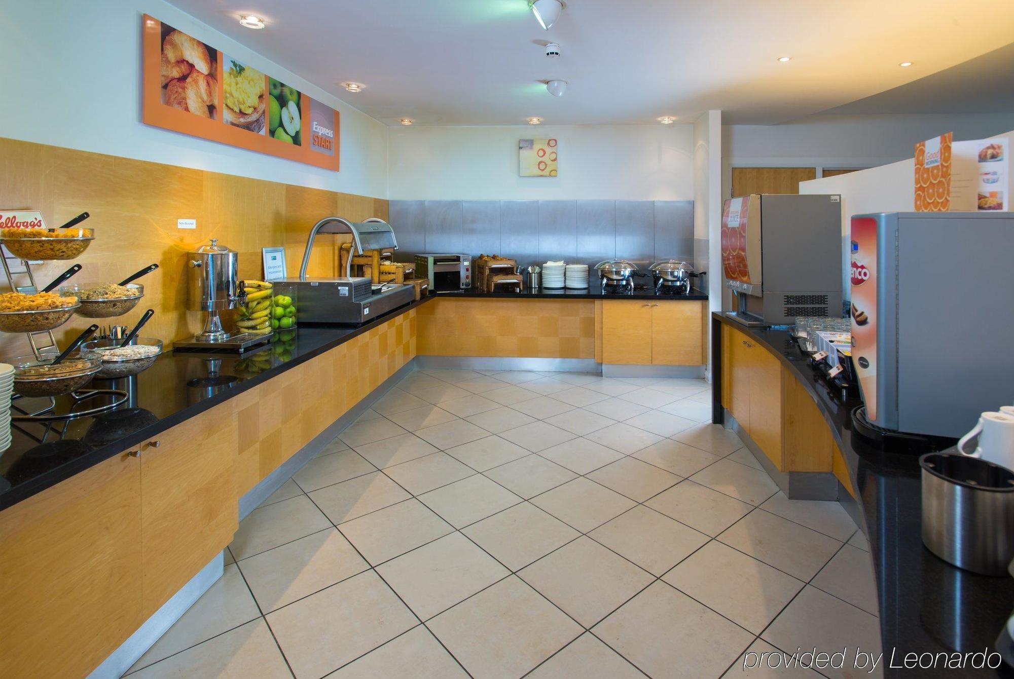 Express By Ihg Hotel Bedford