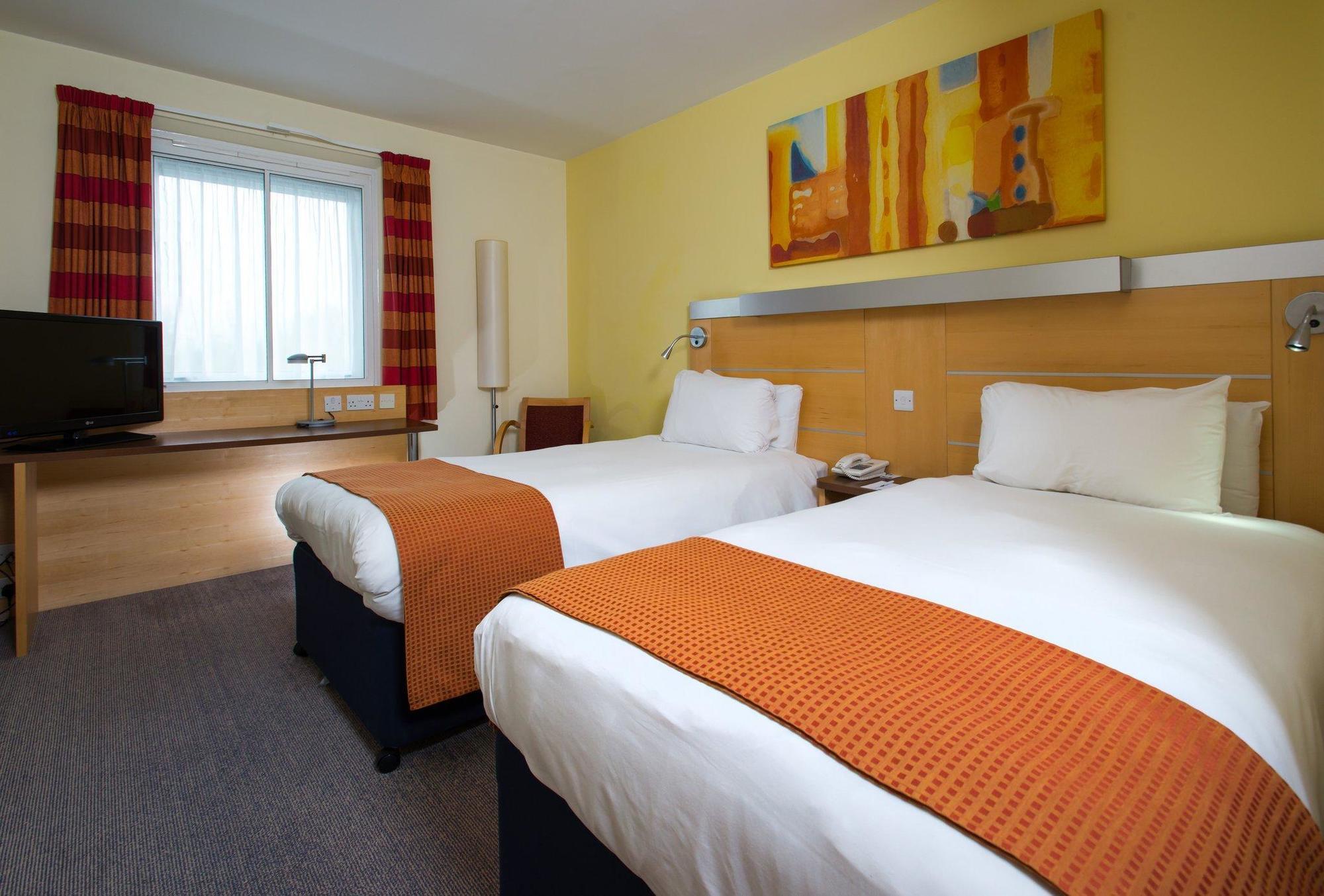 Express By Ihg 3* Bedford