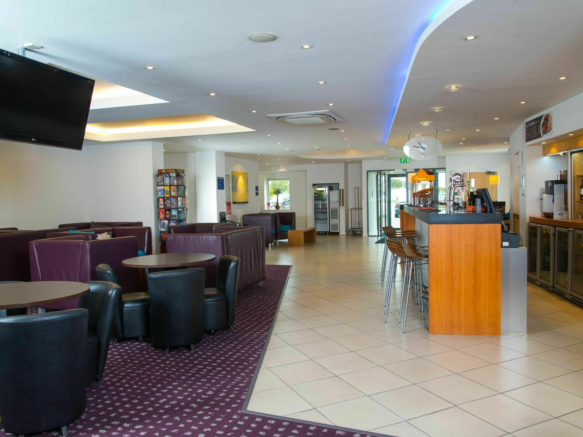 Express By Ihg Hotel Bedford